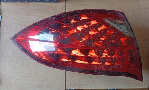 Fanale posteriore sinistro